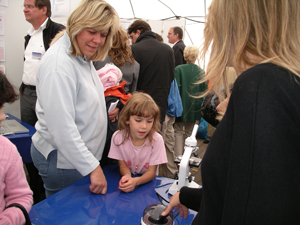 Desiree erklärt die Mini-Zentrifuge